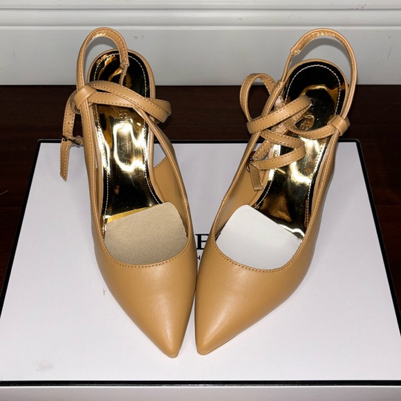 GUESS Heels Size 6.5 - Picture 3 of 5